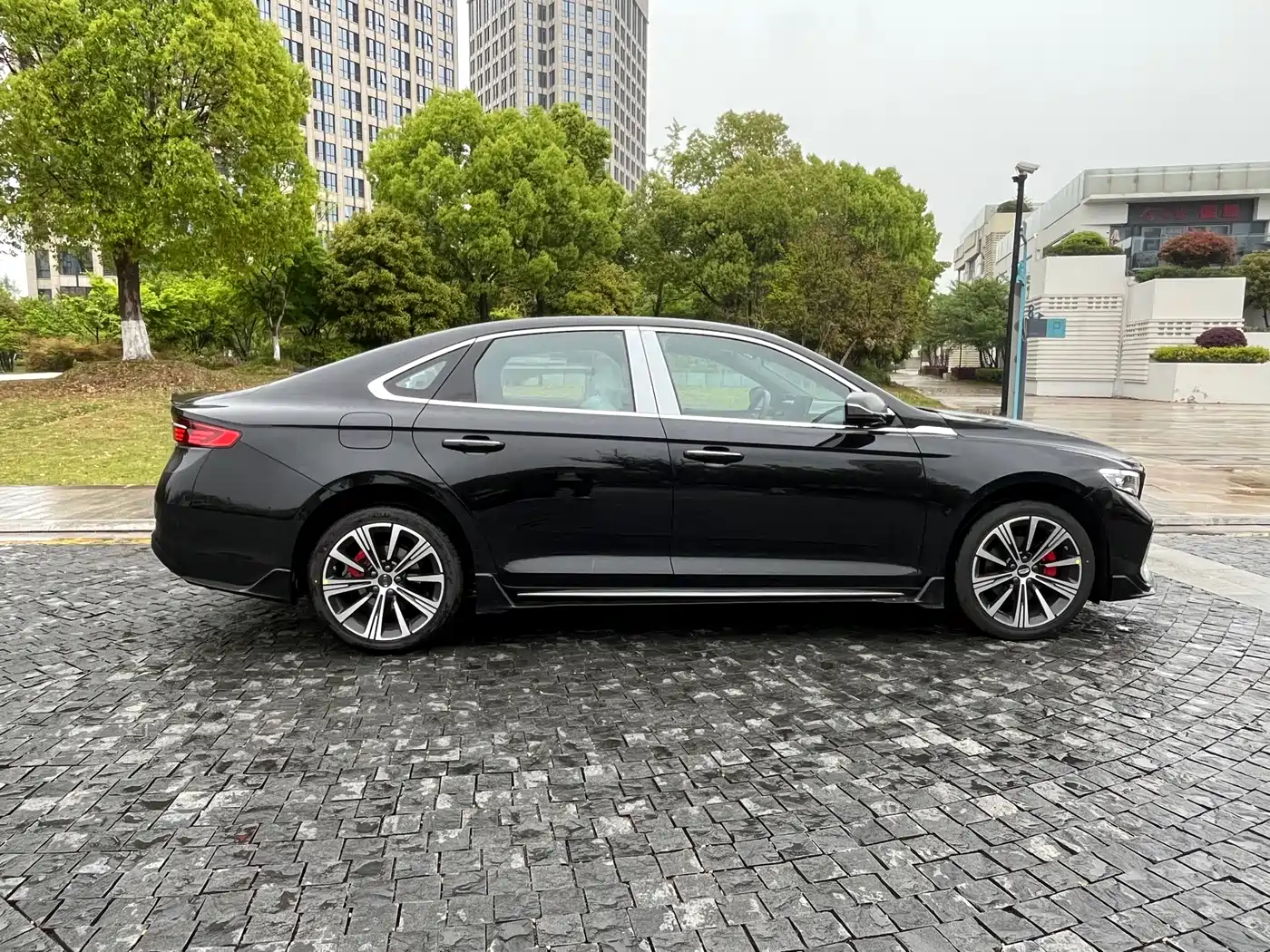 GEELY AUTOMOBILE XINGRUI