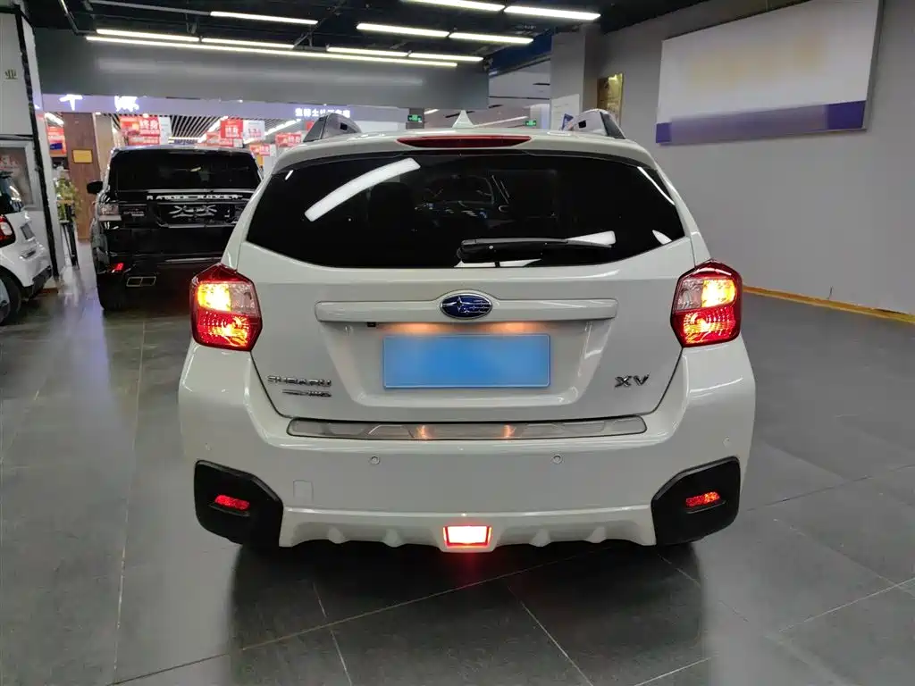 Subaru XV 2015 2.0i Special Sport Edition фото 4