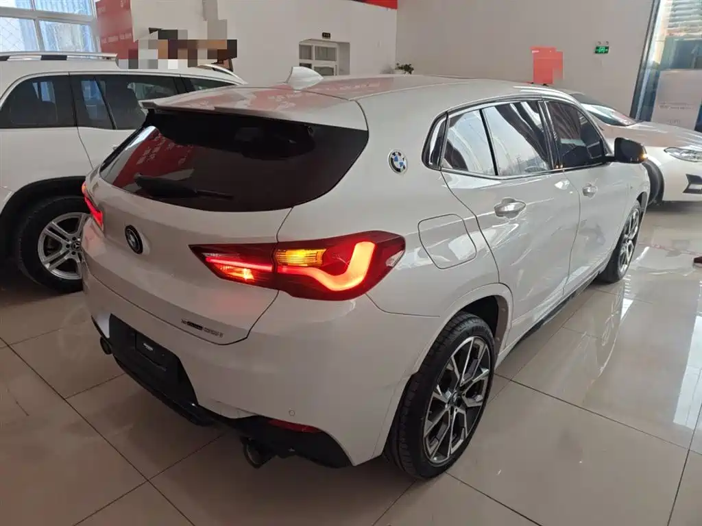 BMW X2 2021 Facelift sDrive25i Shadow Night Edition фото 7