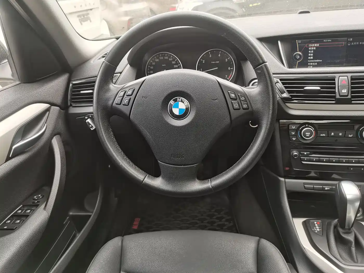 BMW X1 (Import) 2012 sDrive18i Luxury фото 15