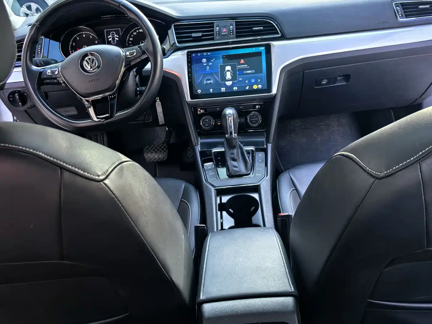 Volkswagen Lamando 2017 280TSI DSG Comfort Edition фото 5
