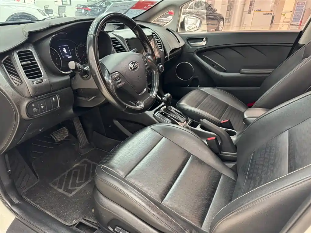 Kia K3 2017 1.6L Automatic 15th Anniversary Special GLS фото 15