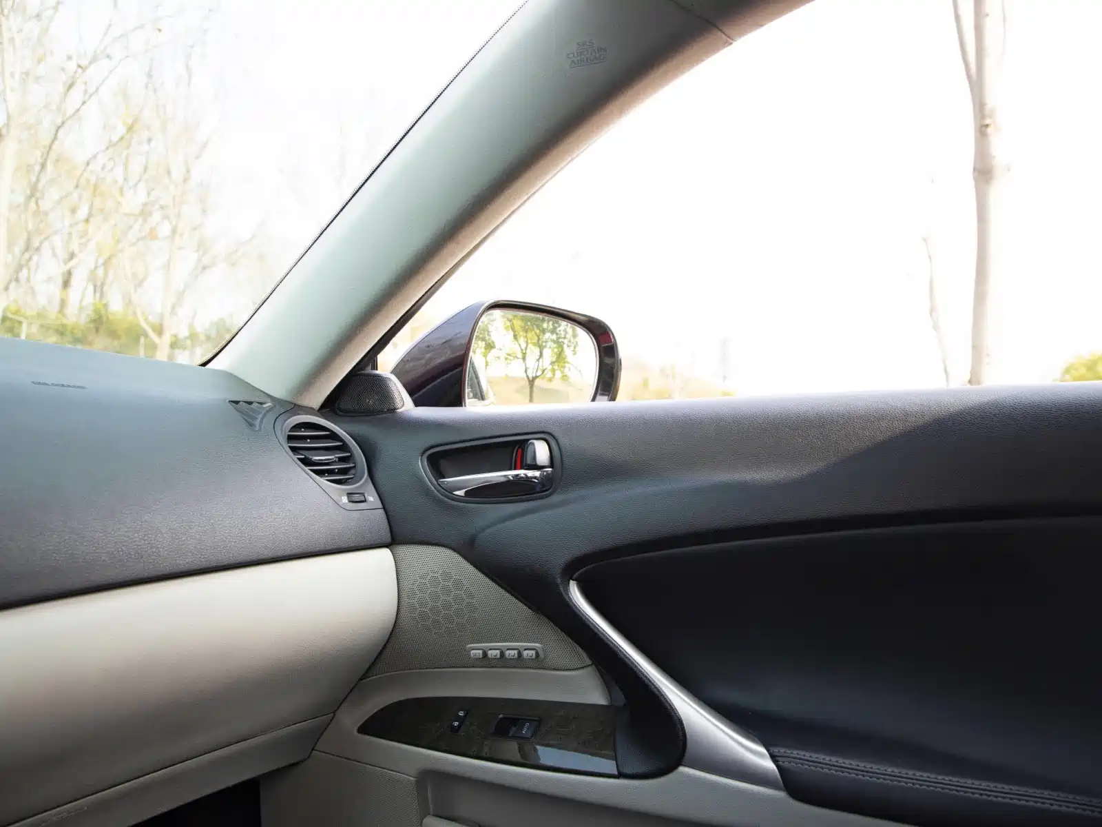 Фото 27 - Lexus IS