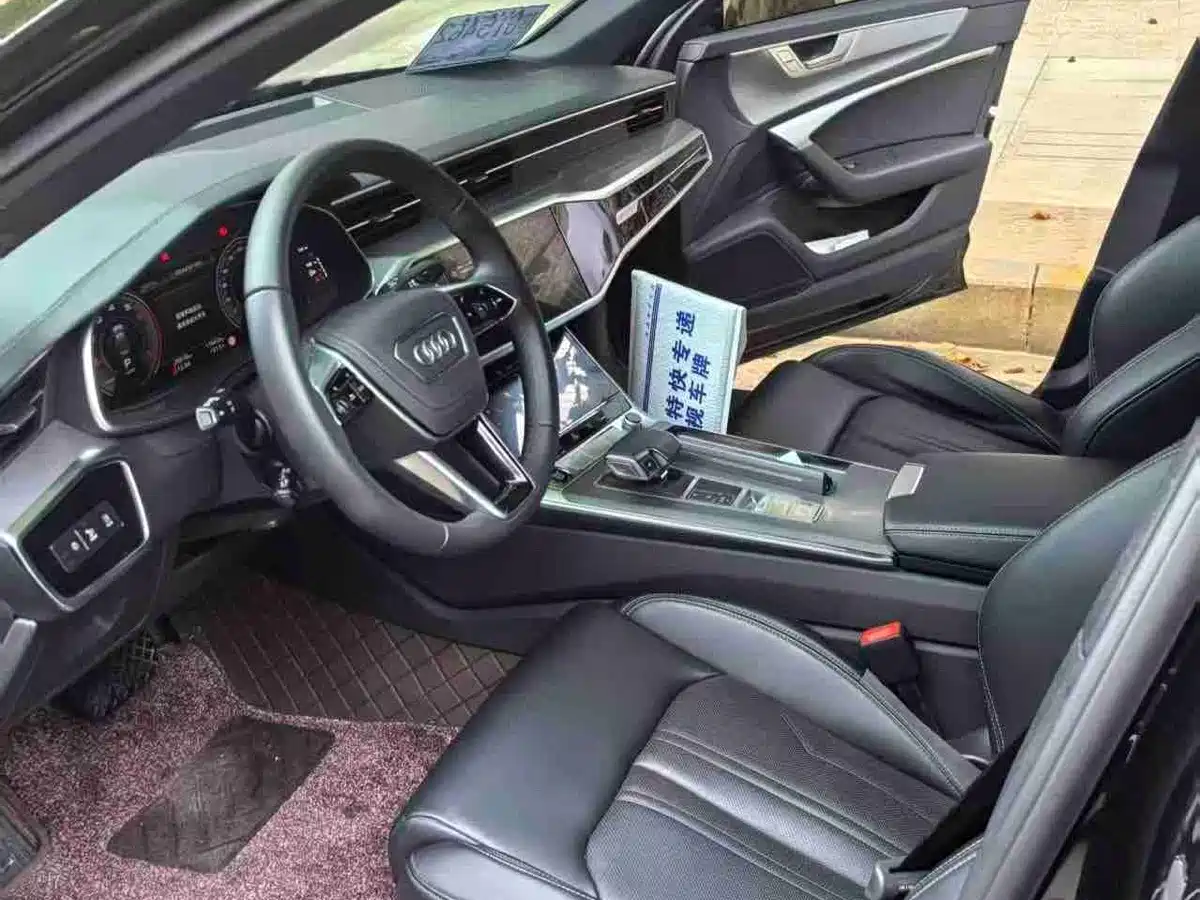 Фото 2 - Audi A6L