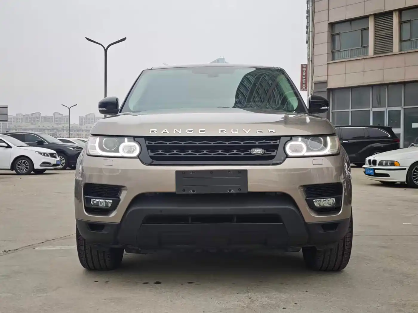 Land Rover Range Rover Sport 2015 3.0 SC V6 HSE DYNAMIC фото 2