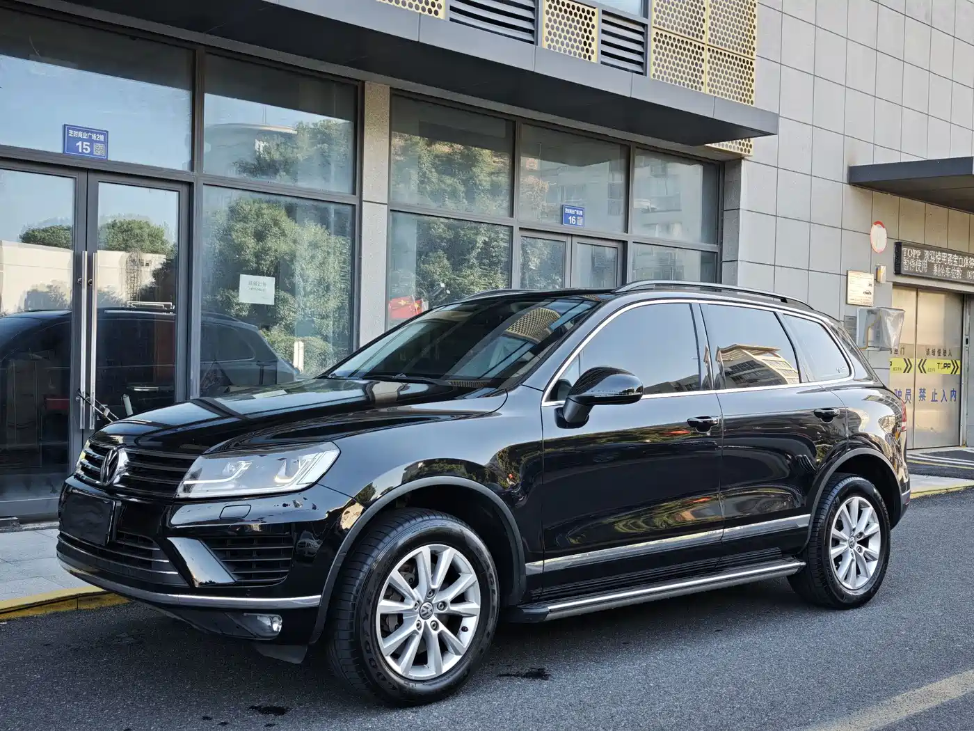 Volkswagen Touareg 2017 2017 3.0TSI Explorer Edition