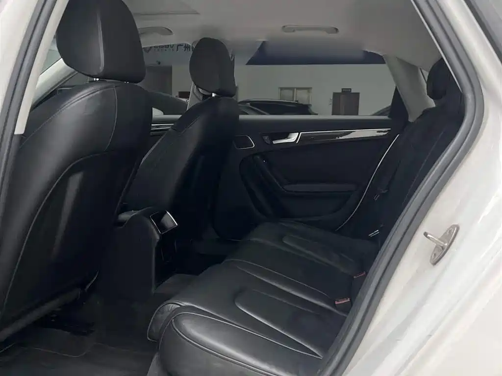 Audi A4L 2013 35 TFSI Automatic Comfort фото 16