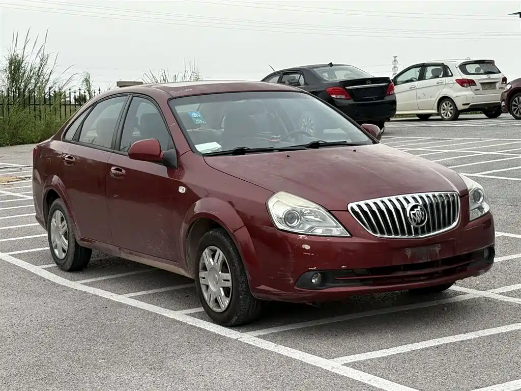 Buick Excelle 2013 1.5L Manual Classic Edition фото 3