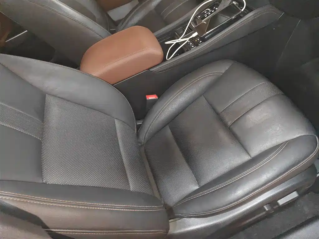 GAC Trumpchi Trumpchi GS8 2017 320T 2WD Luxury Smart Connect (7-seater) фото 25