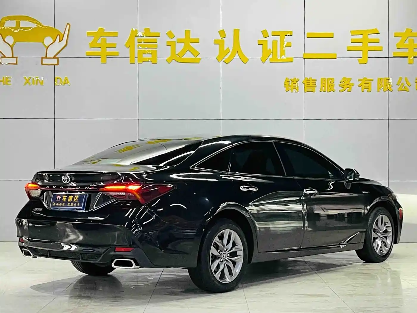 Toyota Avalon 2019 2.0L Luxury Edition (China VI) фото 2