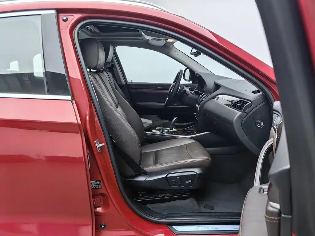 Фото 23 - BMW X4