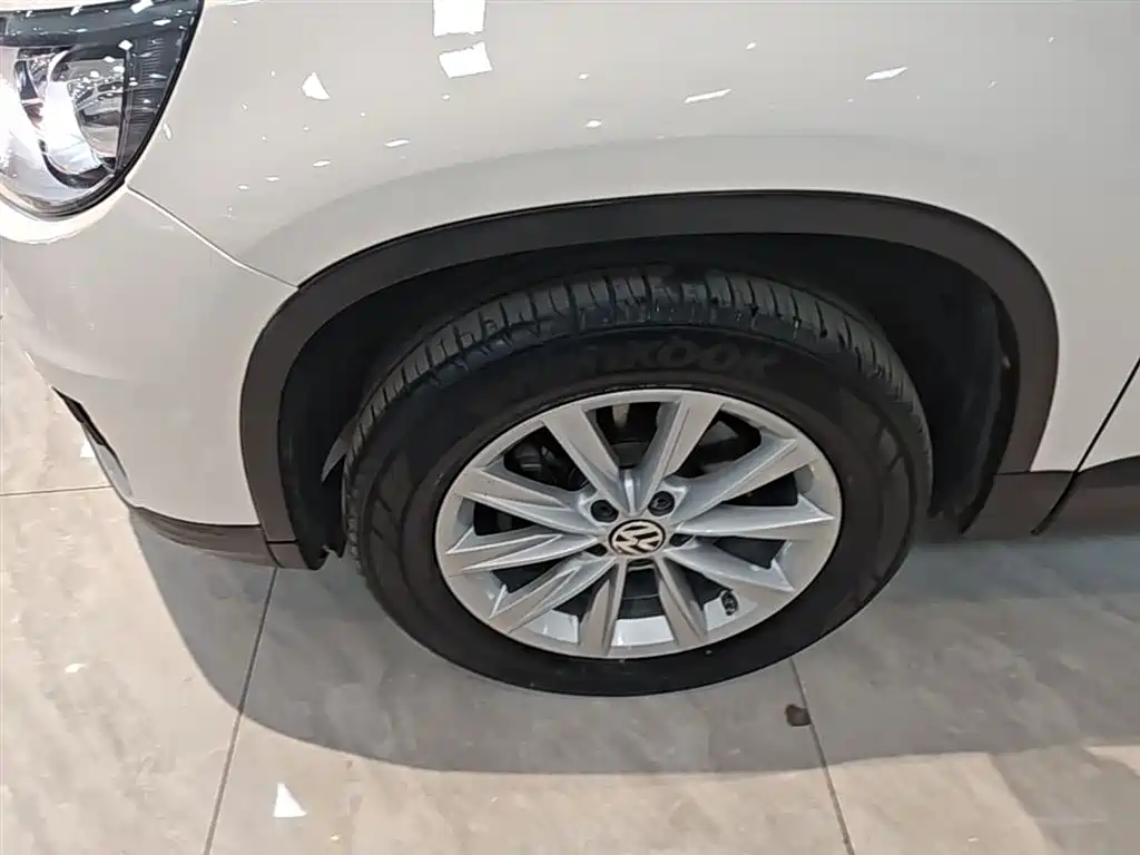 Volkswagen Tiguan 2015 1.8TSI Automatic 4WD Comfortline фото 23