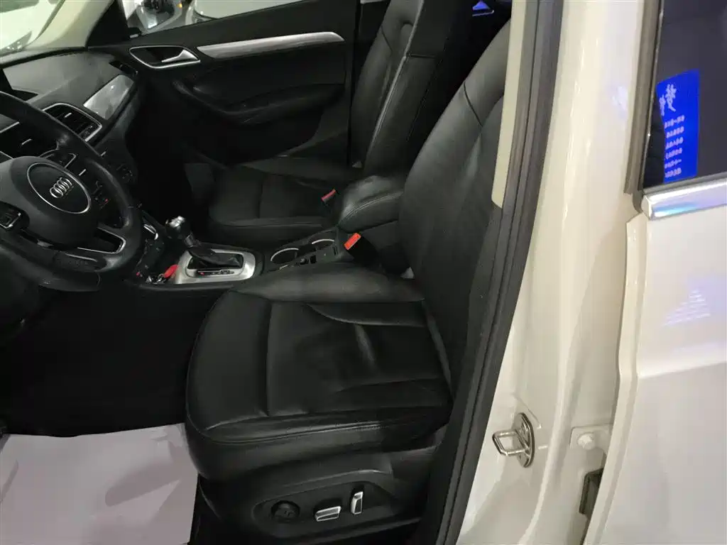 Audi Q3 2017 30 TFSI Style фото 11