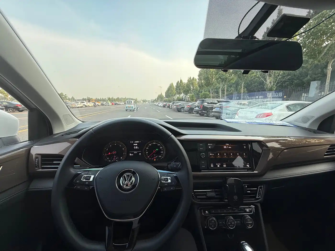 Volkswagen Tharu 2020 280TSI 2WD Luxury Edition China V фото 13