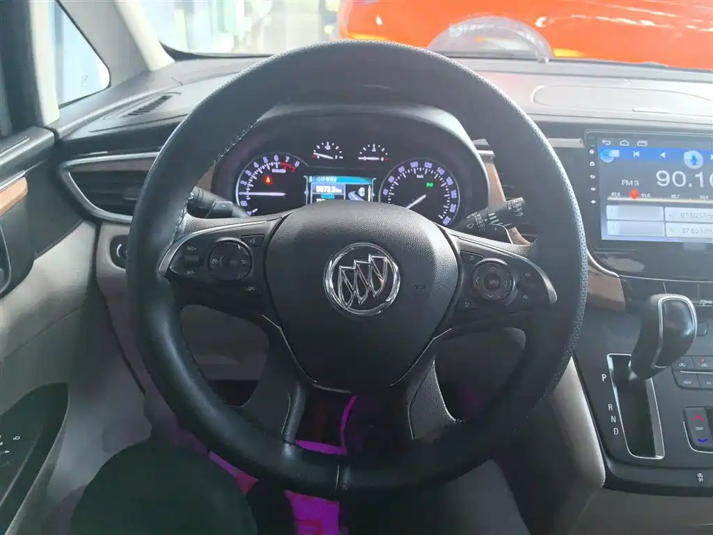 Buick GL8 2018 ES 28T Comfort Type China VI фото 7