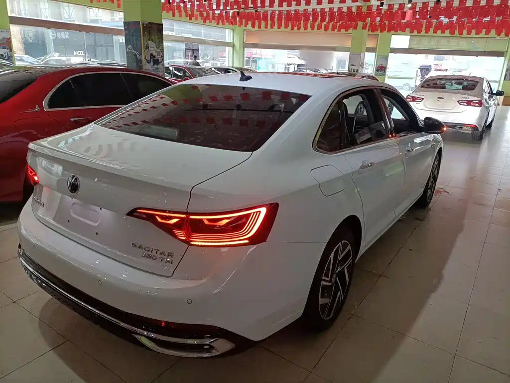 Volkswagen Sagitar 2023 280TSI DSG Beyond Lite фото 7