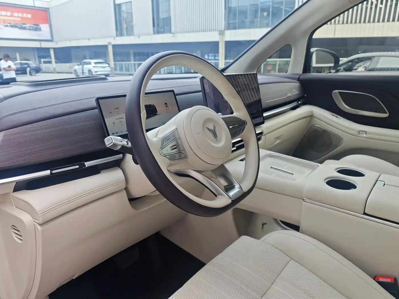 Voyah Auto Voyah Dreamer 2026 EV Qiankun Max фото 11