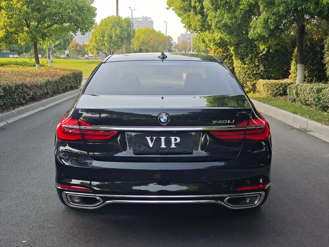 BMW 7 Series 2018 740Li Leading Type Excellence Package фото 4
