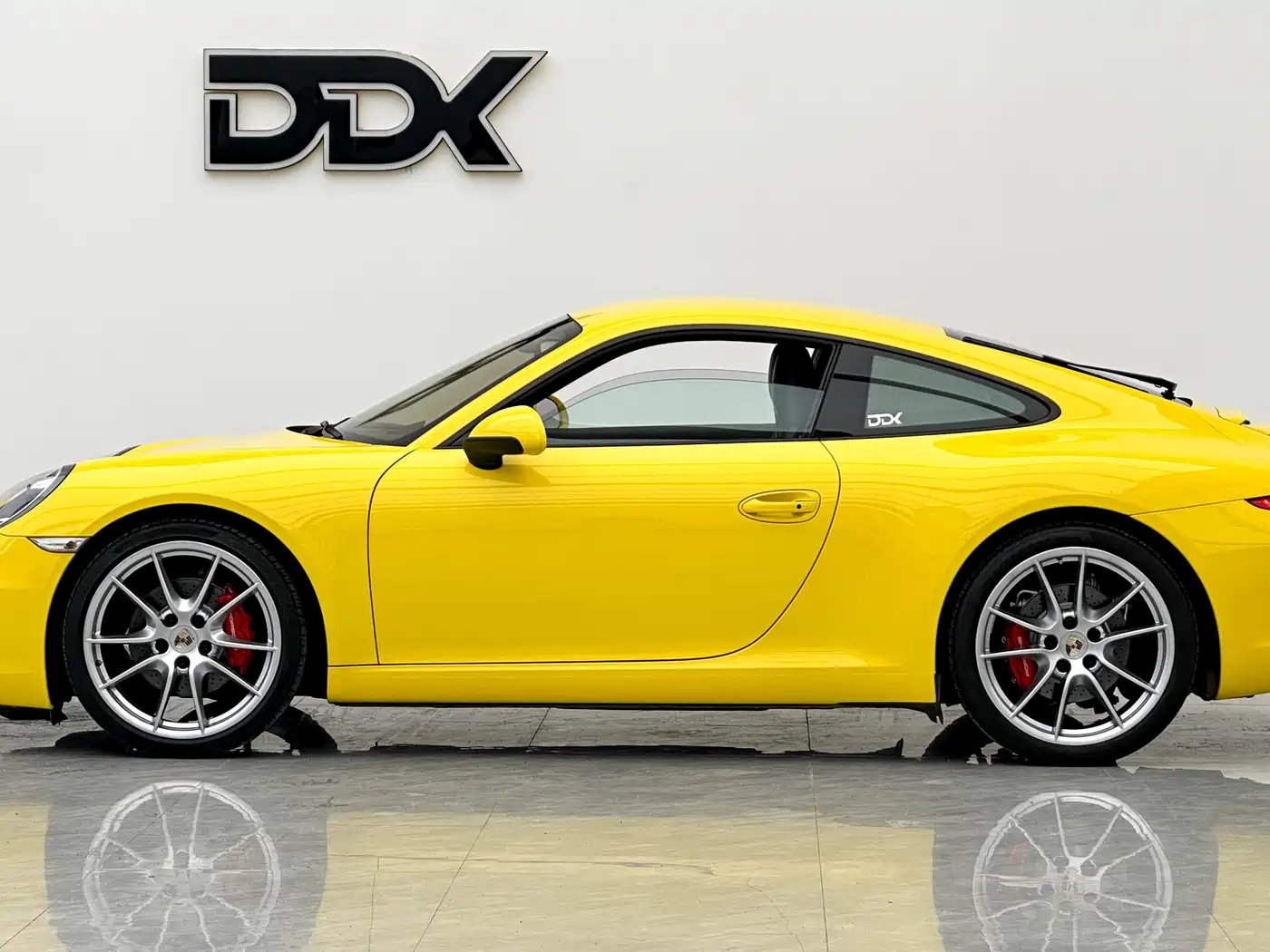 Porsche 911 2012 Carrera 3.4L фото 7