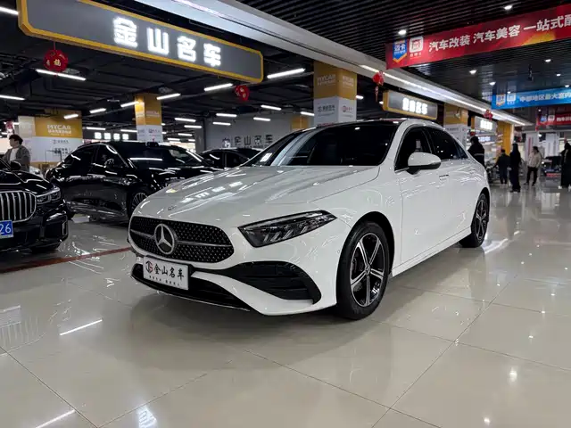 MERCEDES-BENZ A CLASS