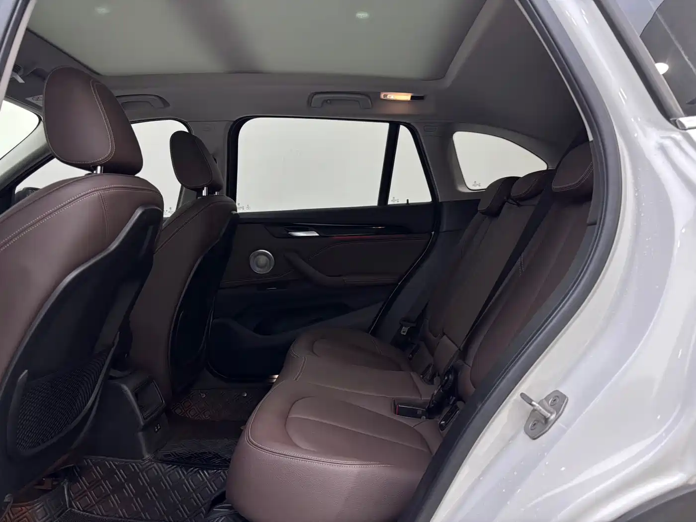 BMW X1 2022 sDrive20Li Fashion фото 5