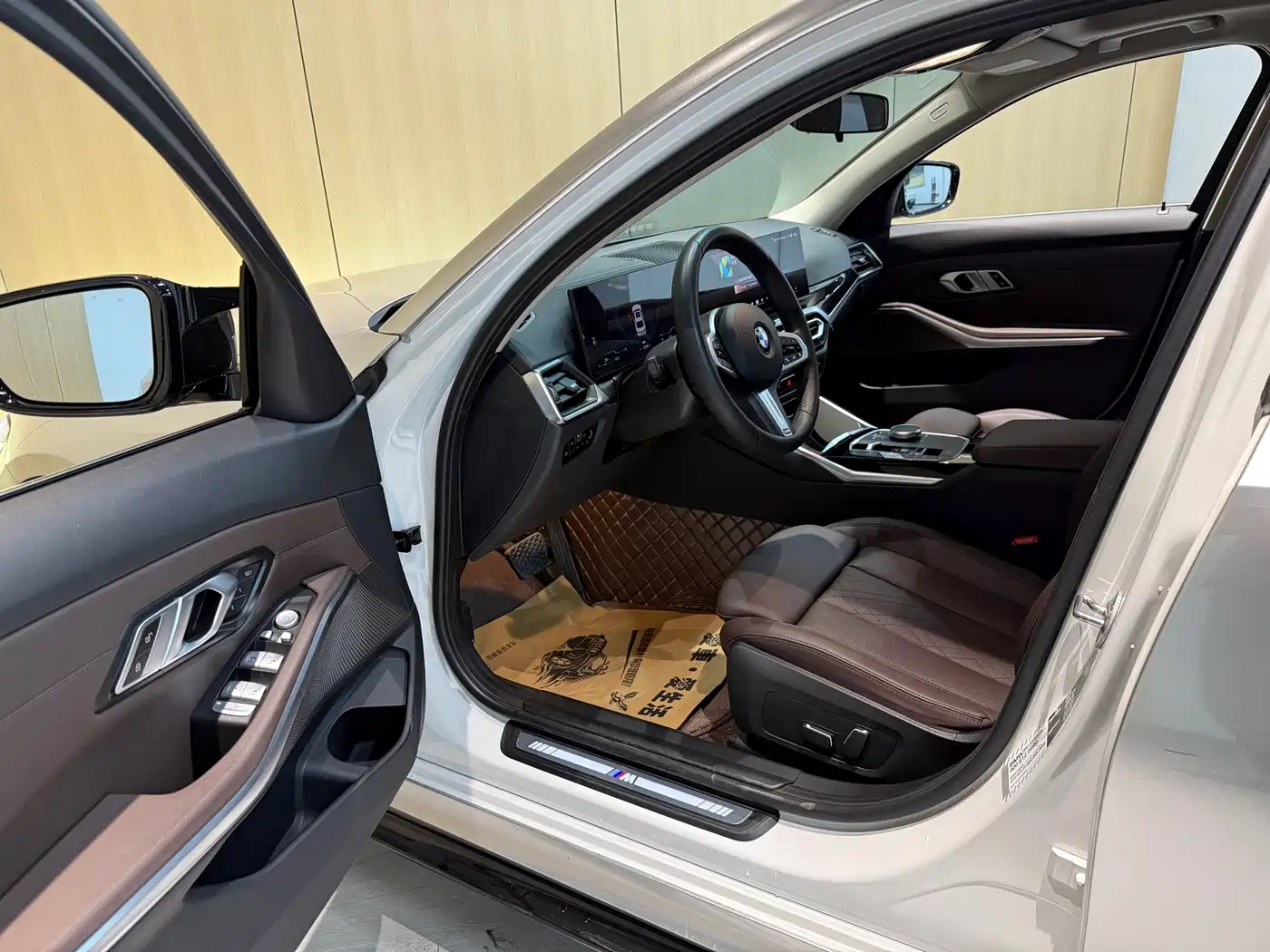BMW 3 Series 2024 320Li M Sport Package фото 4
