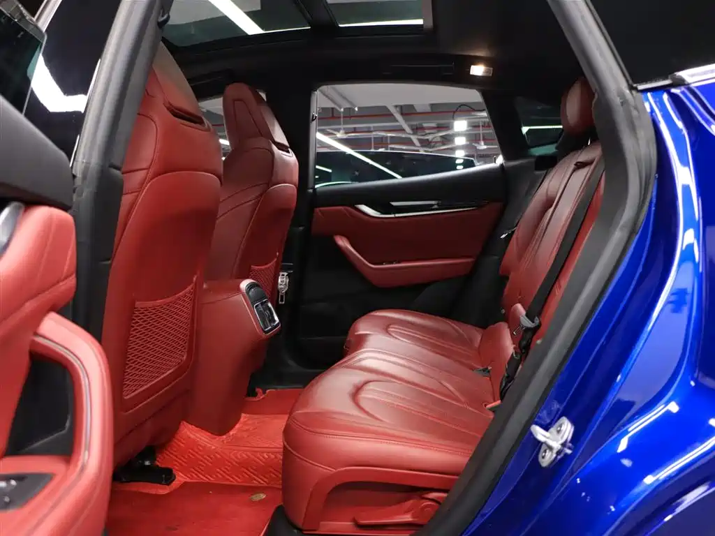 MASERATI LEVANTE