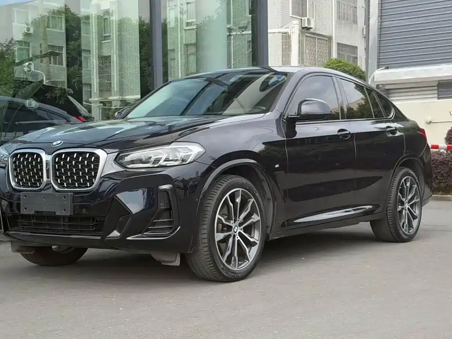 2024 BMW X4