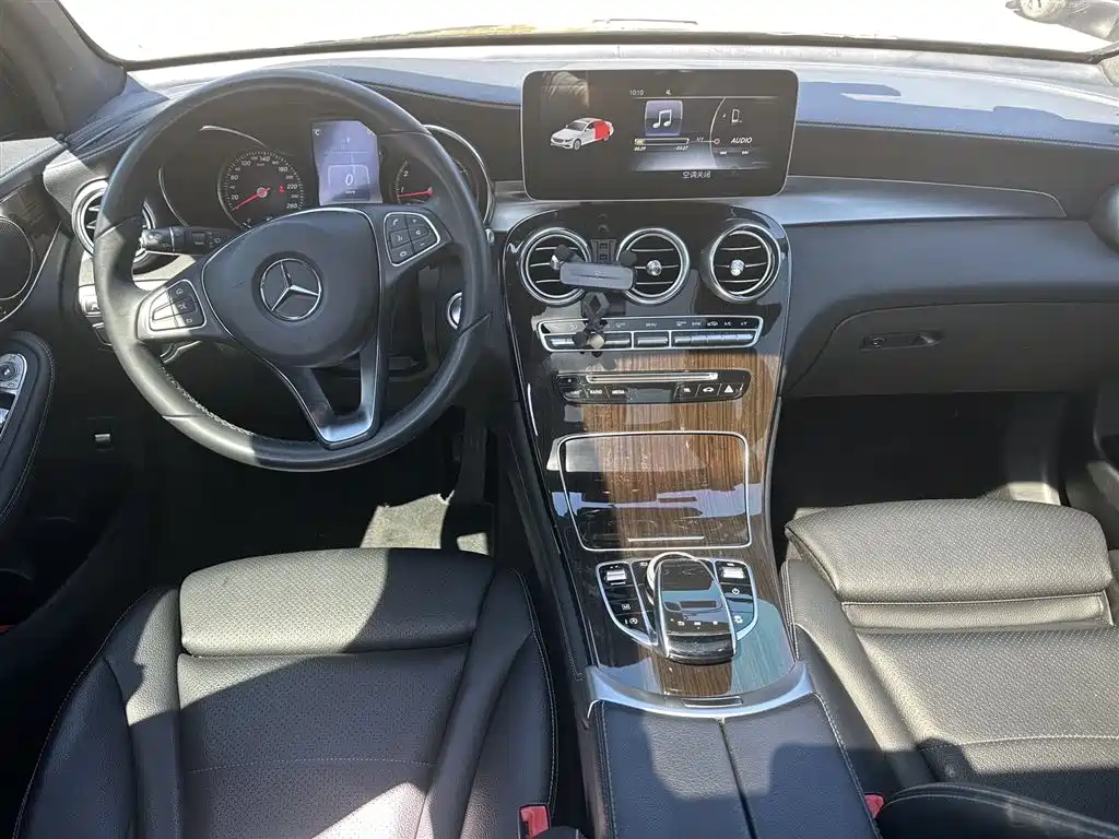 Mercedes-Benz GLC 2017 GLC 260 4MATIC Luxury фото 6