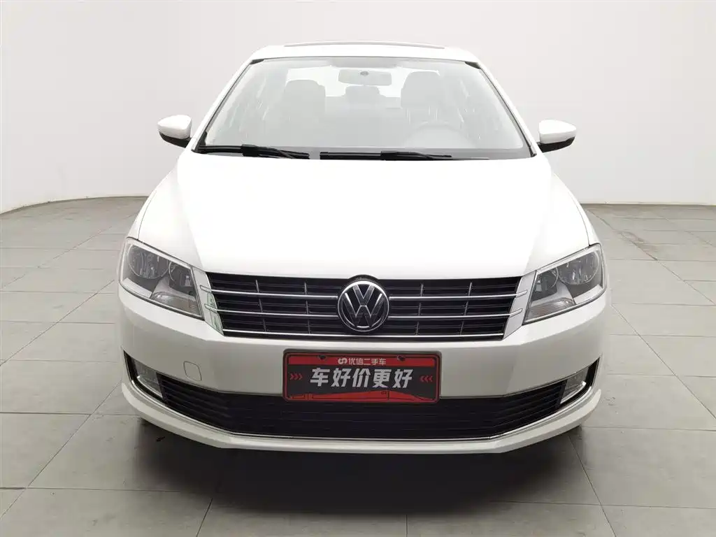 Volkswagen Lavida 2013 Facelift Classic 1.6L Manual Comfort фото 3