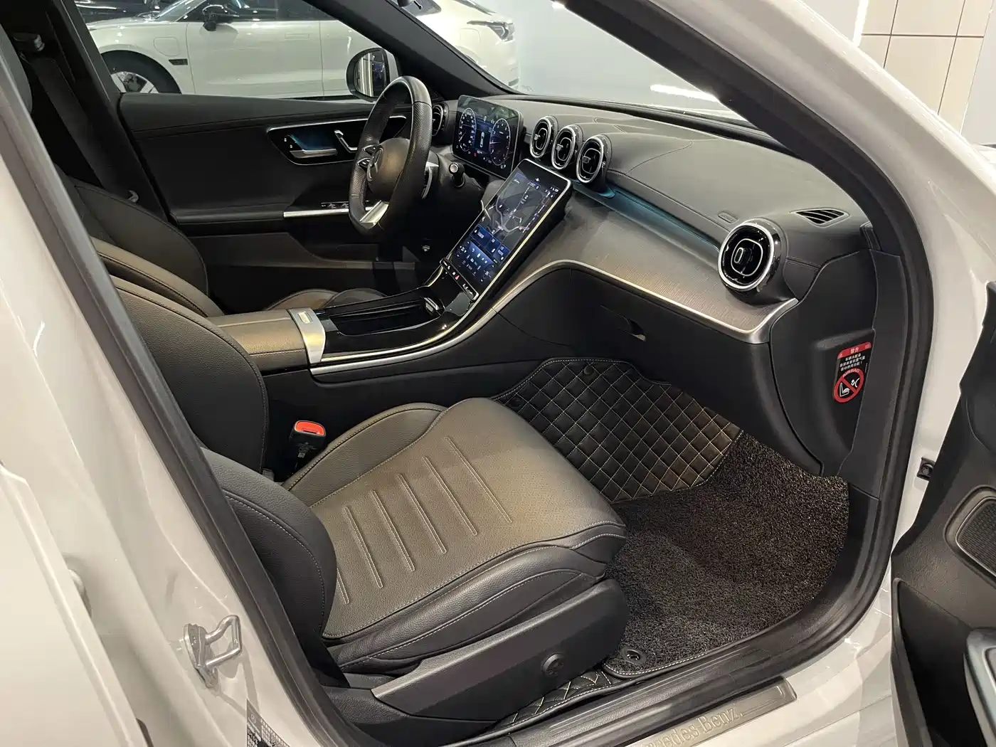 Mercedes-Benz C-Class 2023 C 200 L Sport фото 9