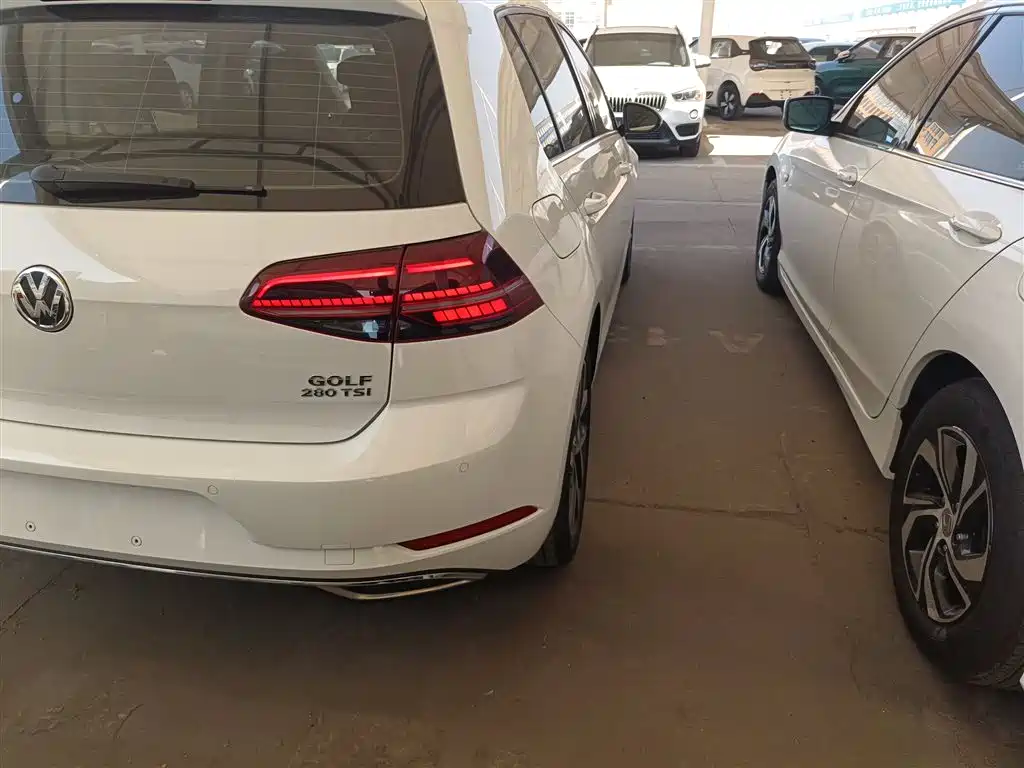 Volkswagen Golf 2019 280TSI DSG Luxury China VI фото 8