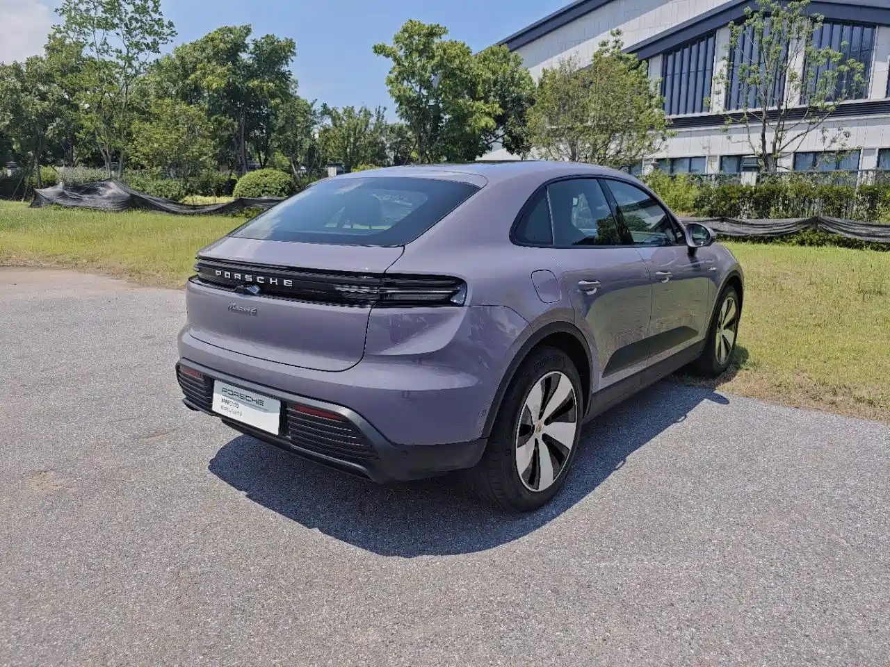 Porsche Macan EV 2025 2024 Macan 4