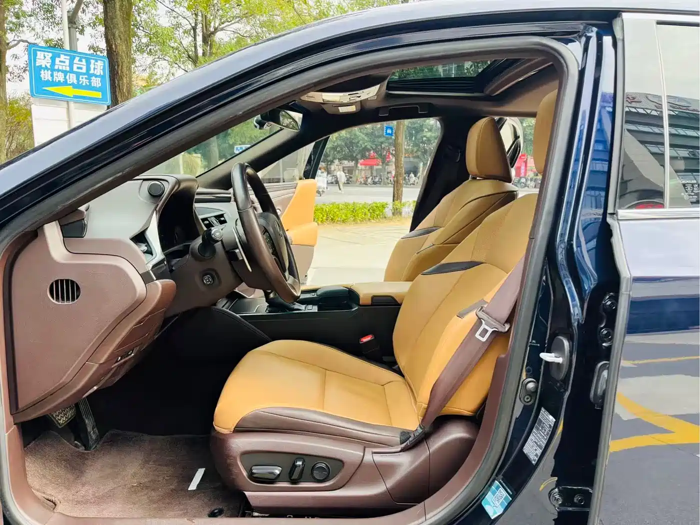 Lexus ES 2020 200 Excellence фото 12