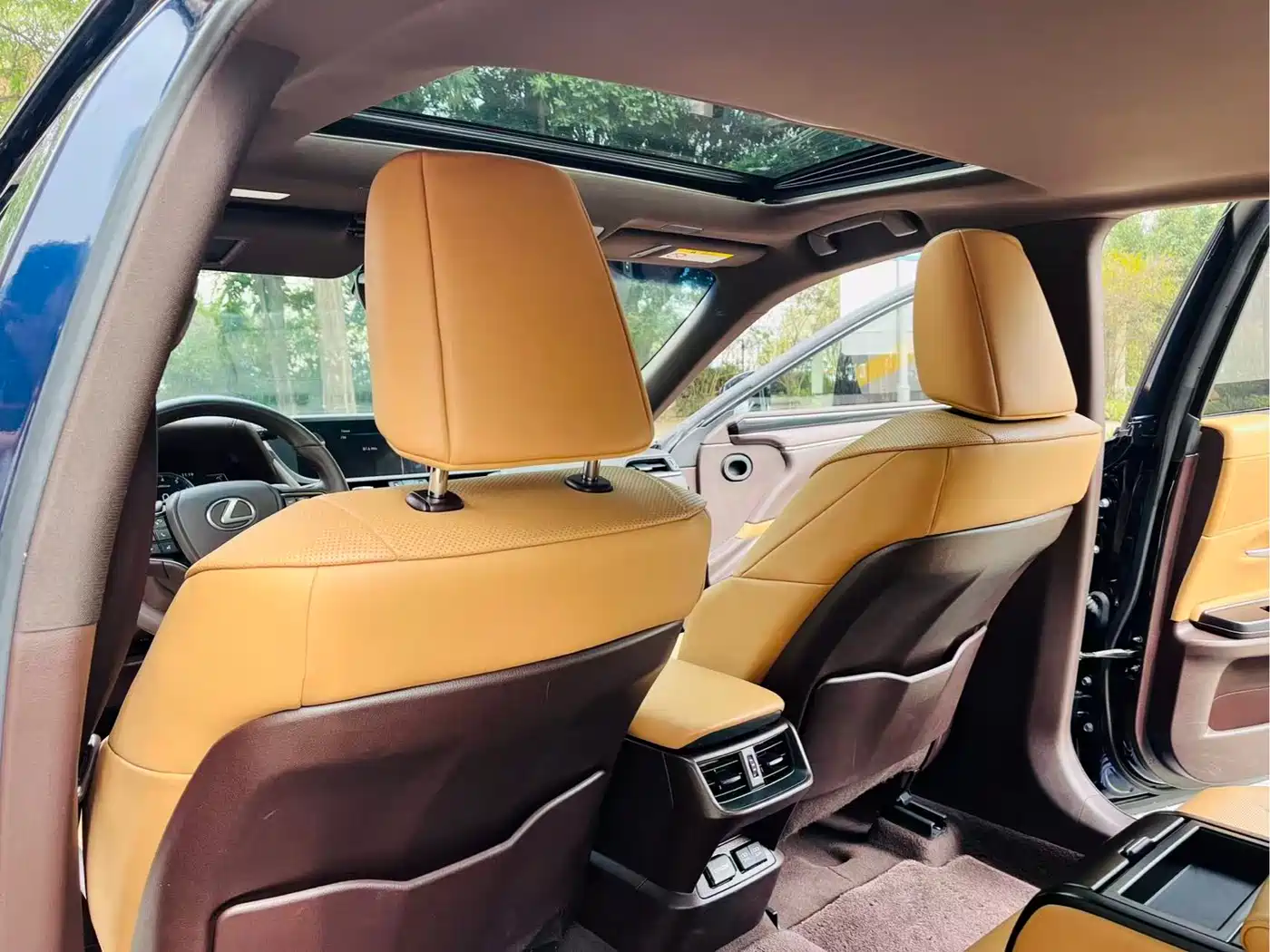 Lexus ES 2020 200 Excellence фото 15