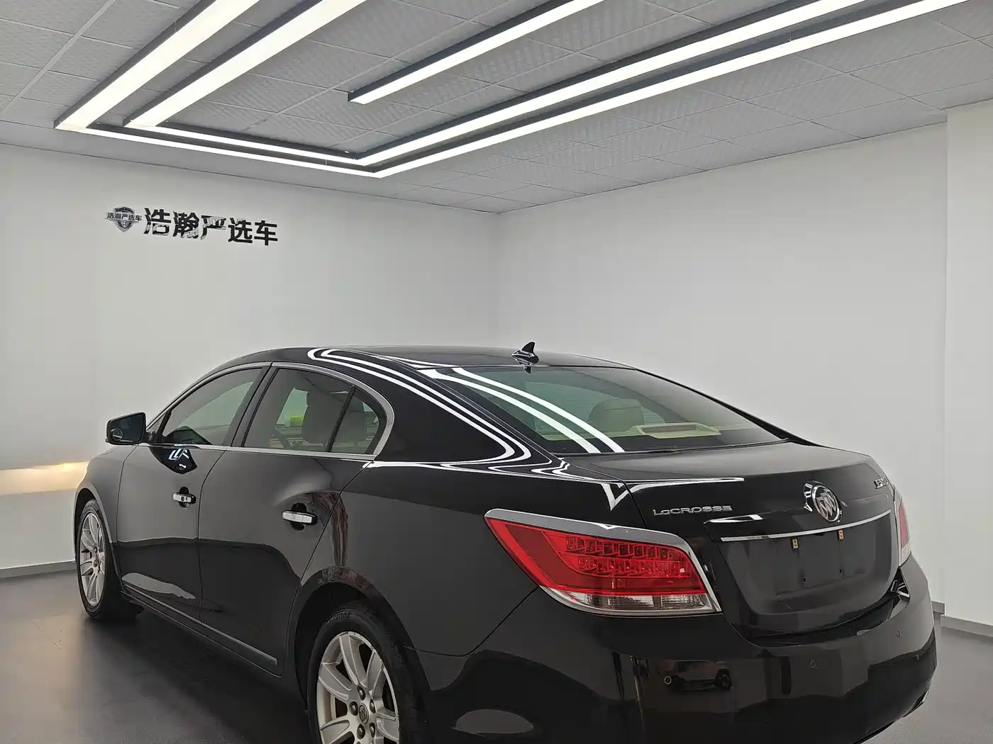 Фото 4 - Buick LaCrosse