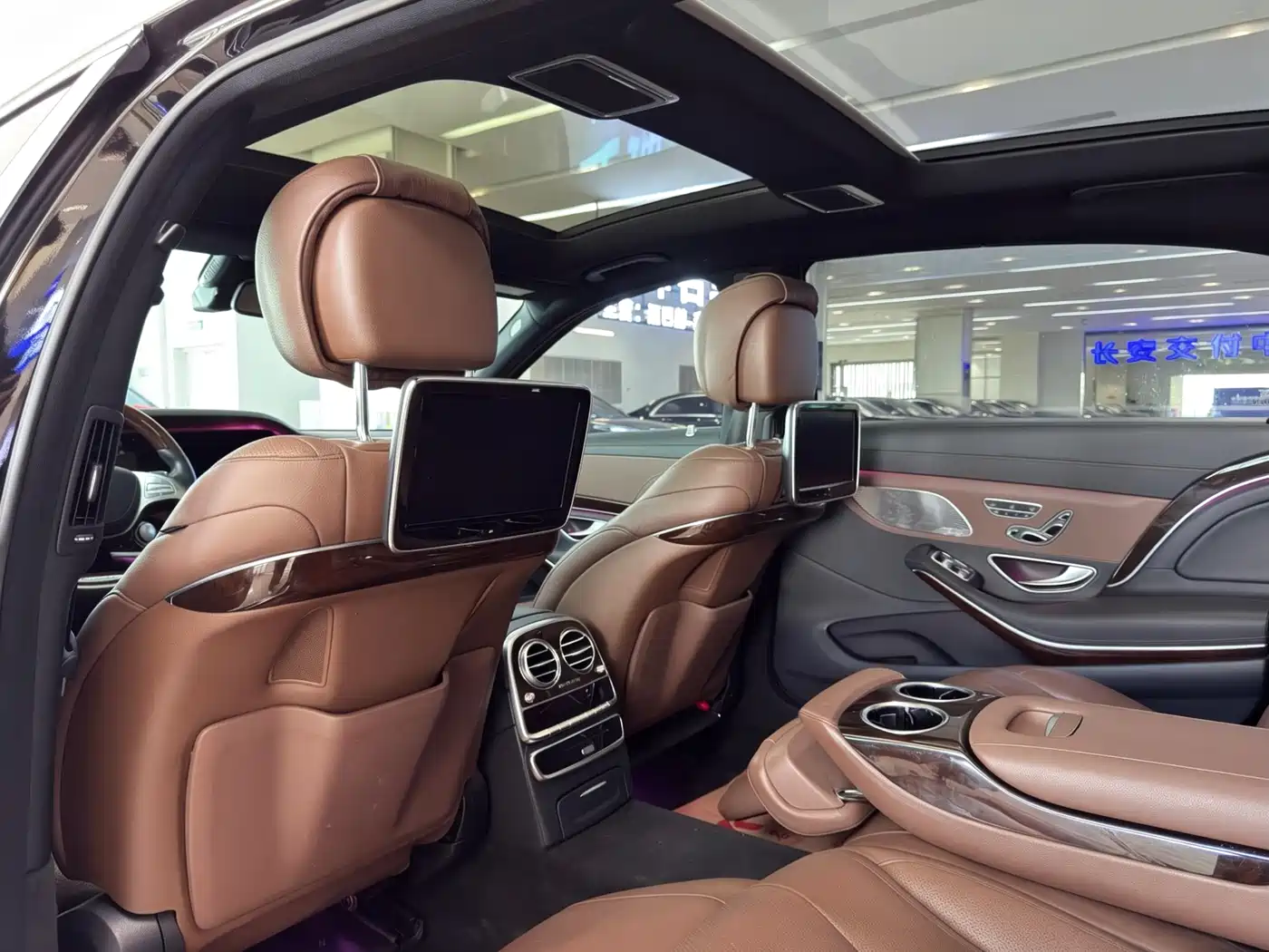 Mercedes-Benz Maybach S-Class 2015 S 400 4MATIC фото 12