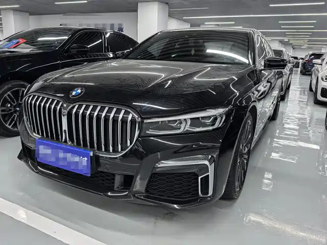 BMW 7 SERIES