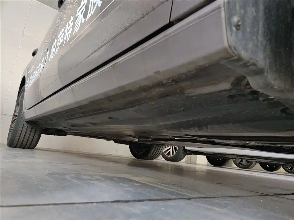 Volkswagen Passat 2025 Pro 380TSI Dragon Prestige Edition фото 21