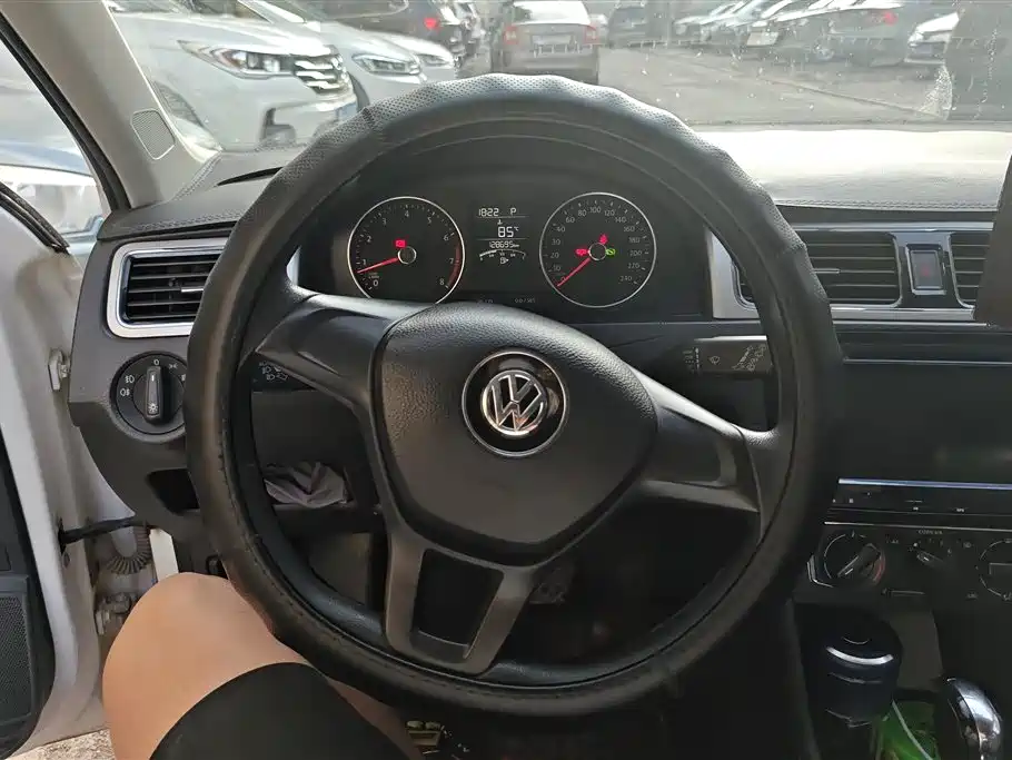 Volkswagen Santana 2015 Gran Santana 1.6L Automatic Comfort фото 15