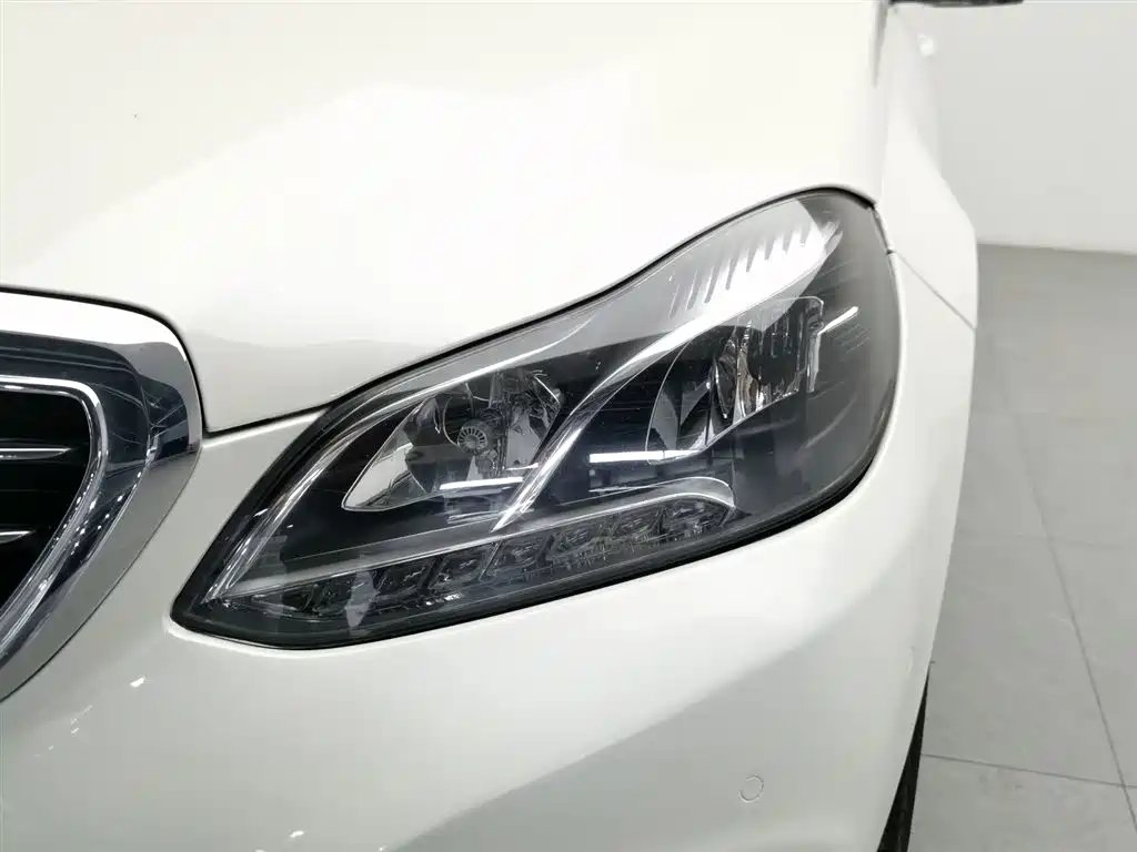 Mercedes-Benz E-Class 2015 E 260 L фото 7