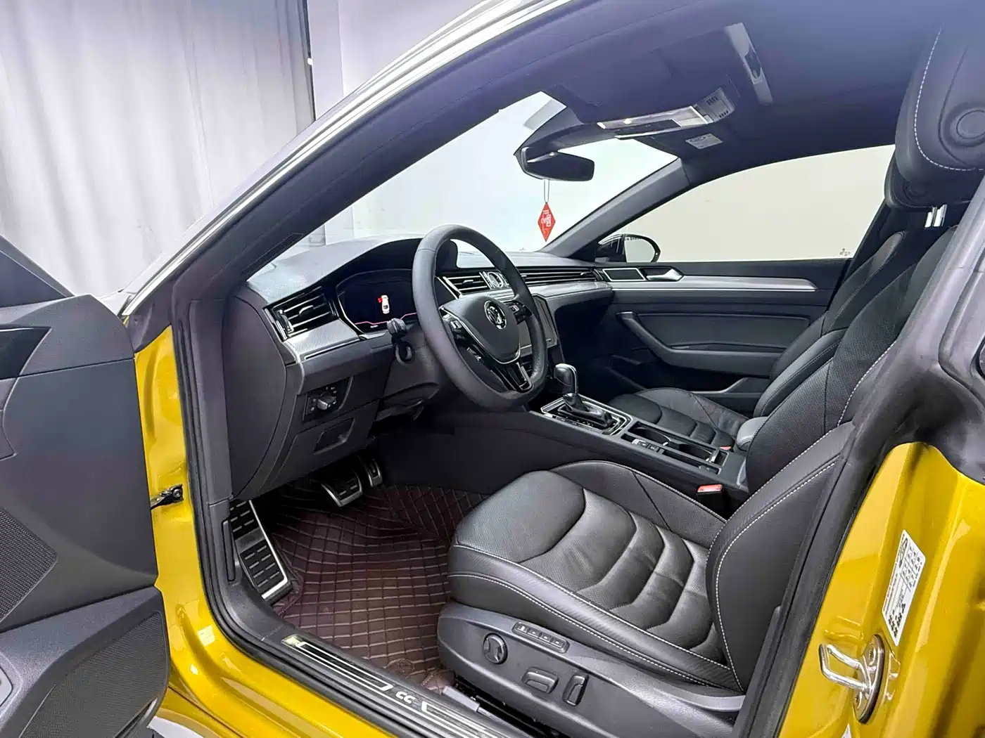 Volkswagen FAW-Volkswagen CC 2020 330TSI Glamour Version China VI фото 4