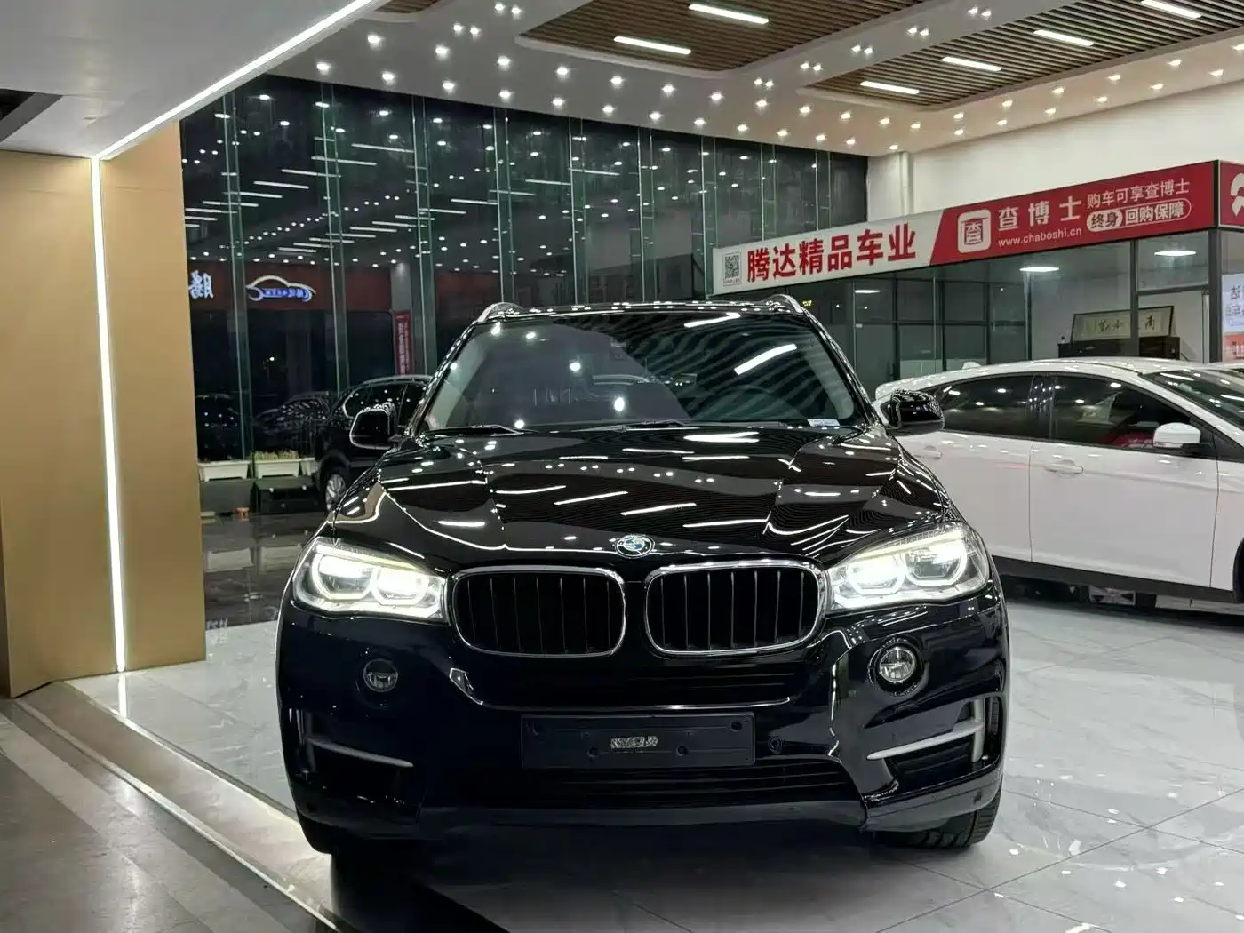 BMW X5 (Import) 2017 xDrive35i Elegance фото 2