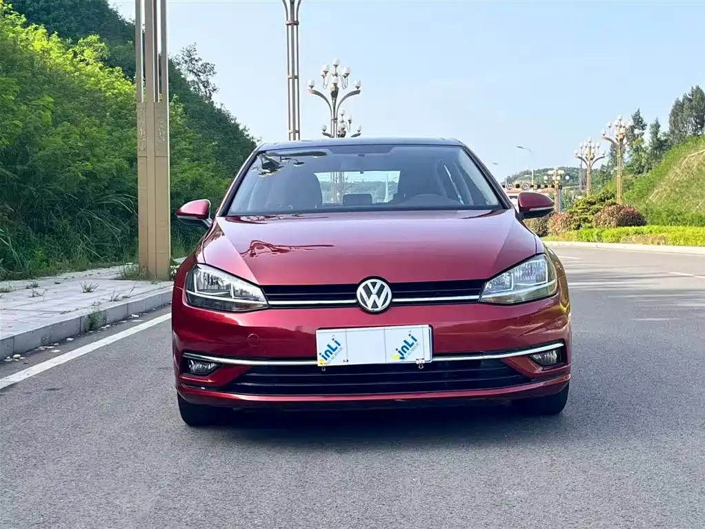 Volkswagen Golf 2018 230TSI Automatic Comfort фото 8