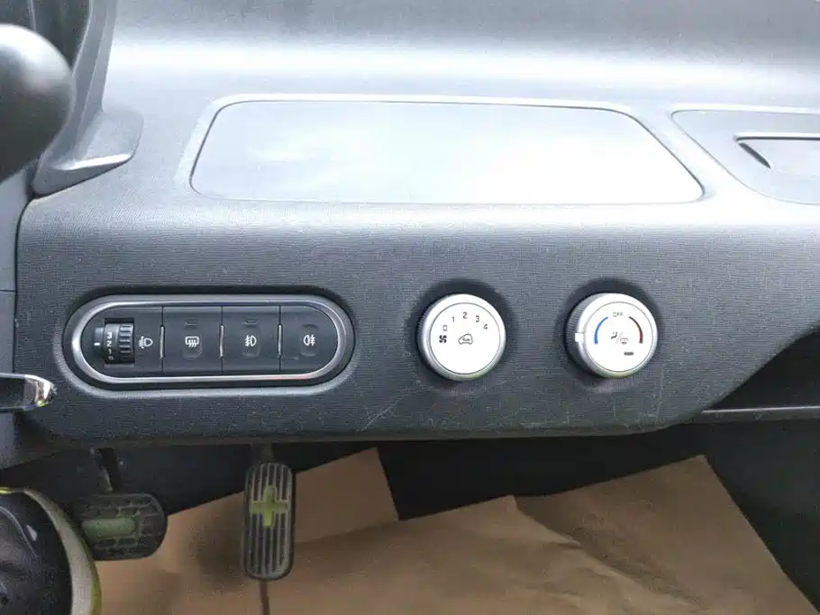 Baojun E100 2019 2019 250KM Smart Edition