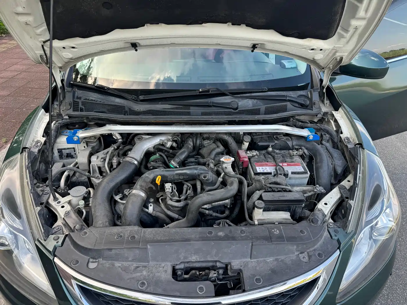 Nissan Tiida 2011 1.6T Manual Dynamic Edition фото 18