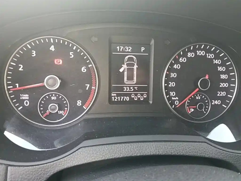Volkswagen Sharan 2014 2.0TSI Comfort фото 12