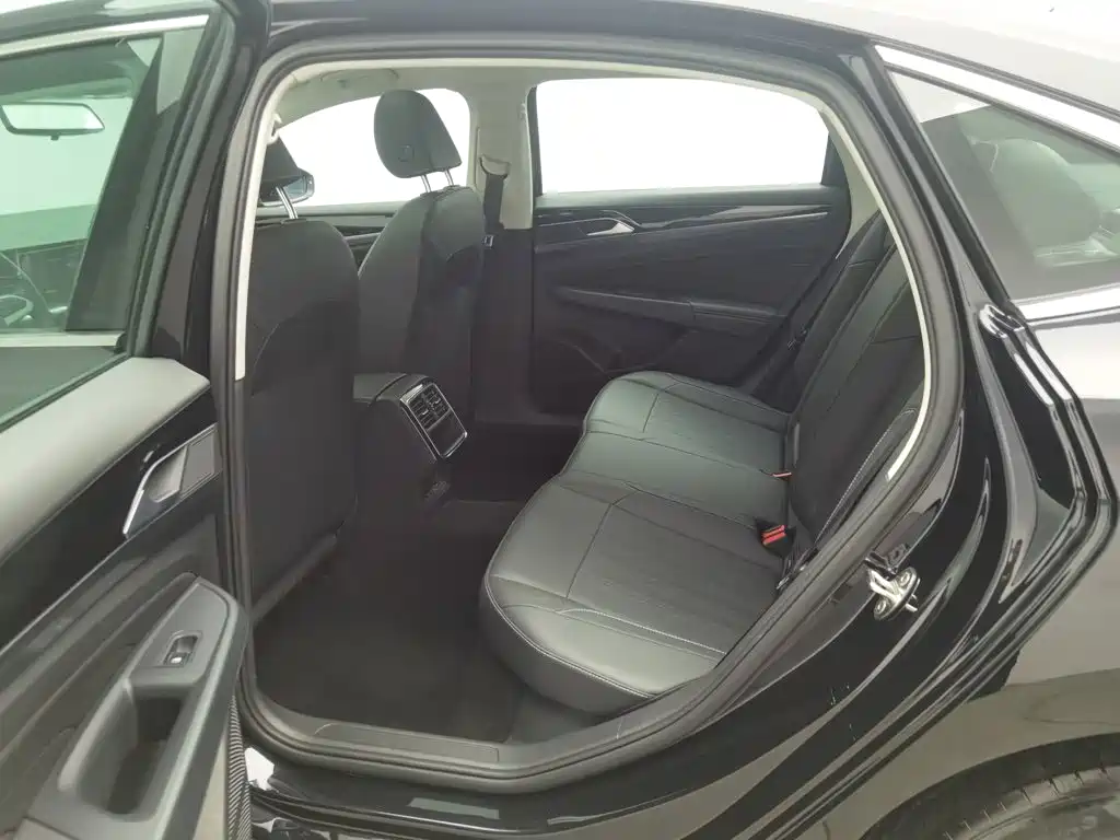 Volkswagen Passat 2025 2025 Outstanding 280TSI Business Edition