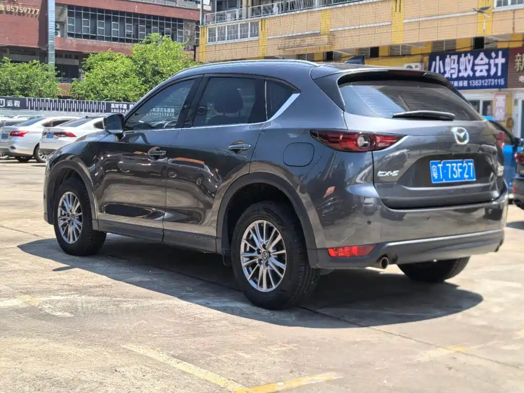 Photo 5 - Mazda CX-5