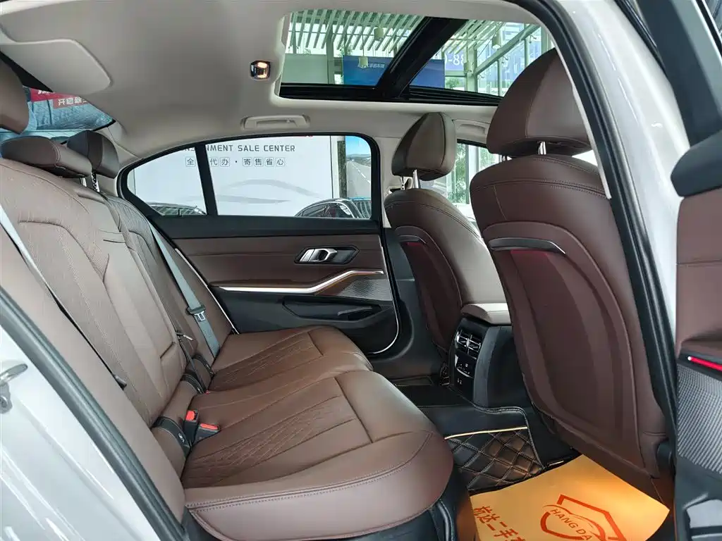 BMW 3 Series 2023 325Li M Sport Package фото 15